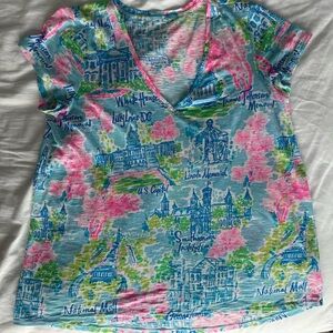 Lilly Pulitzer Washington DC T-Shirt.